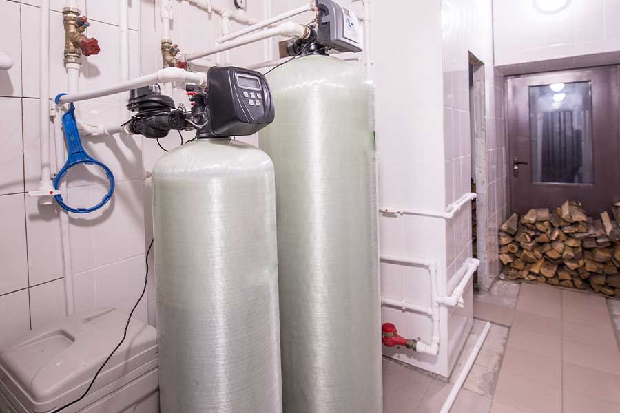 Water filtration system with large tanks